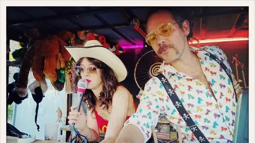 Candy Love & Toto Black