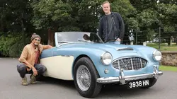 Car SOS L'Healey 3000