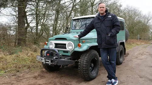 Car SOS Le Toyota FJ40 Land Cruiser