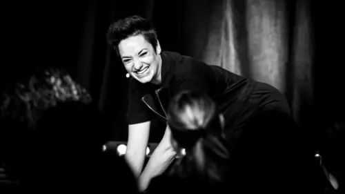 Casting Caroline Estremo : J'aime les gens