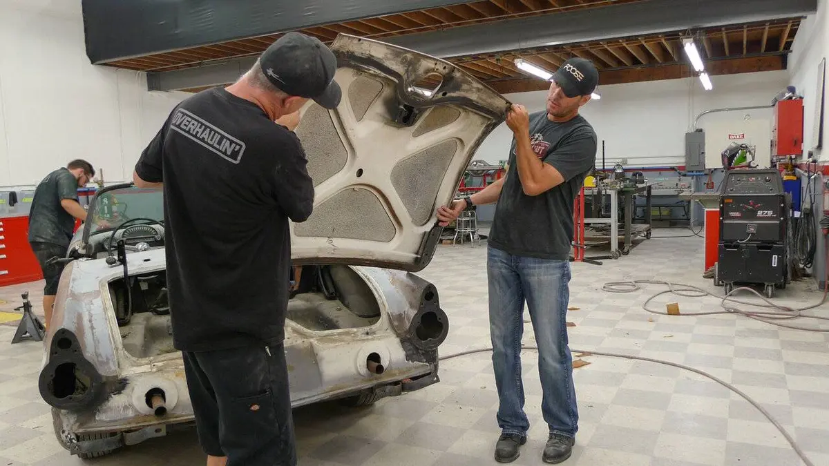 Cars restoration S08E07 La Ford Thunderbird 1955 de Doug