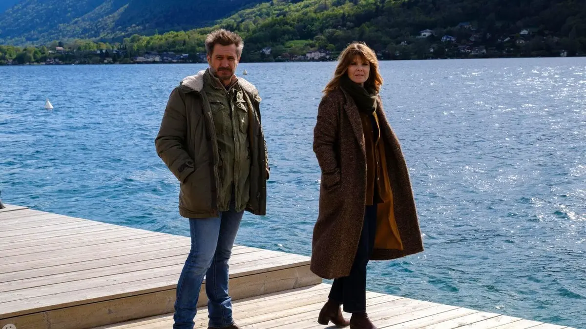 Cassandre S08E04 Les amants du lac