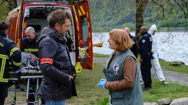 Cassandre S08E05 A toute volée