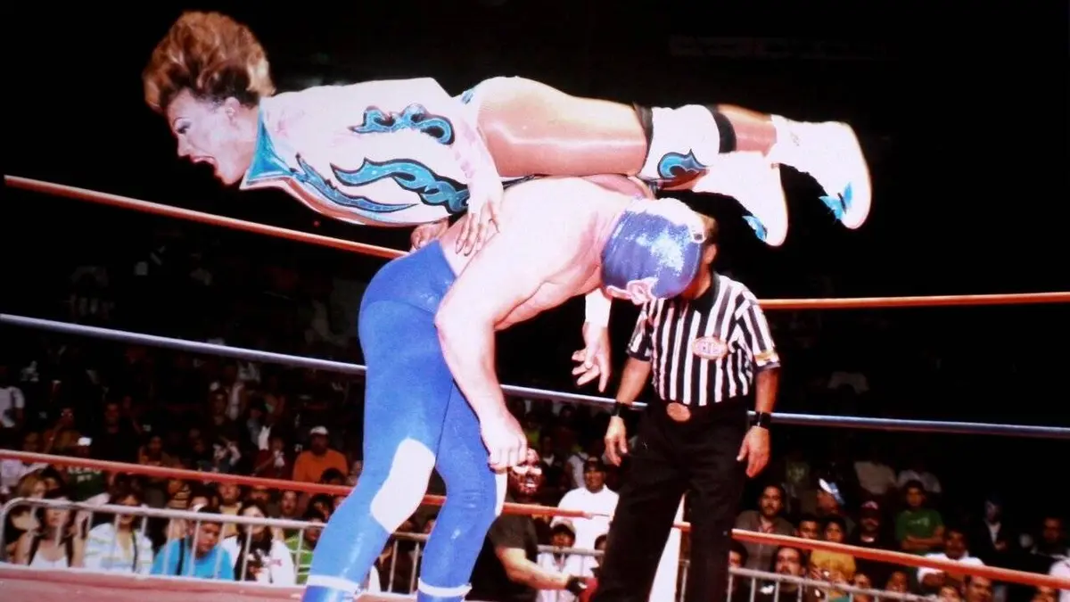 Cassandro, the Exotico !