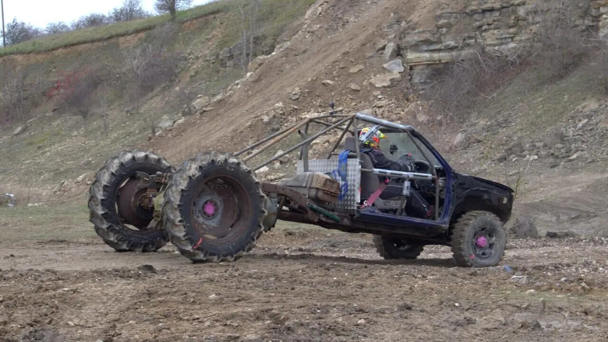 Casse vs Supercar Découverte de la Land Rover