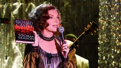 Castle S01E07 Crimes dans la haute en streaming