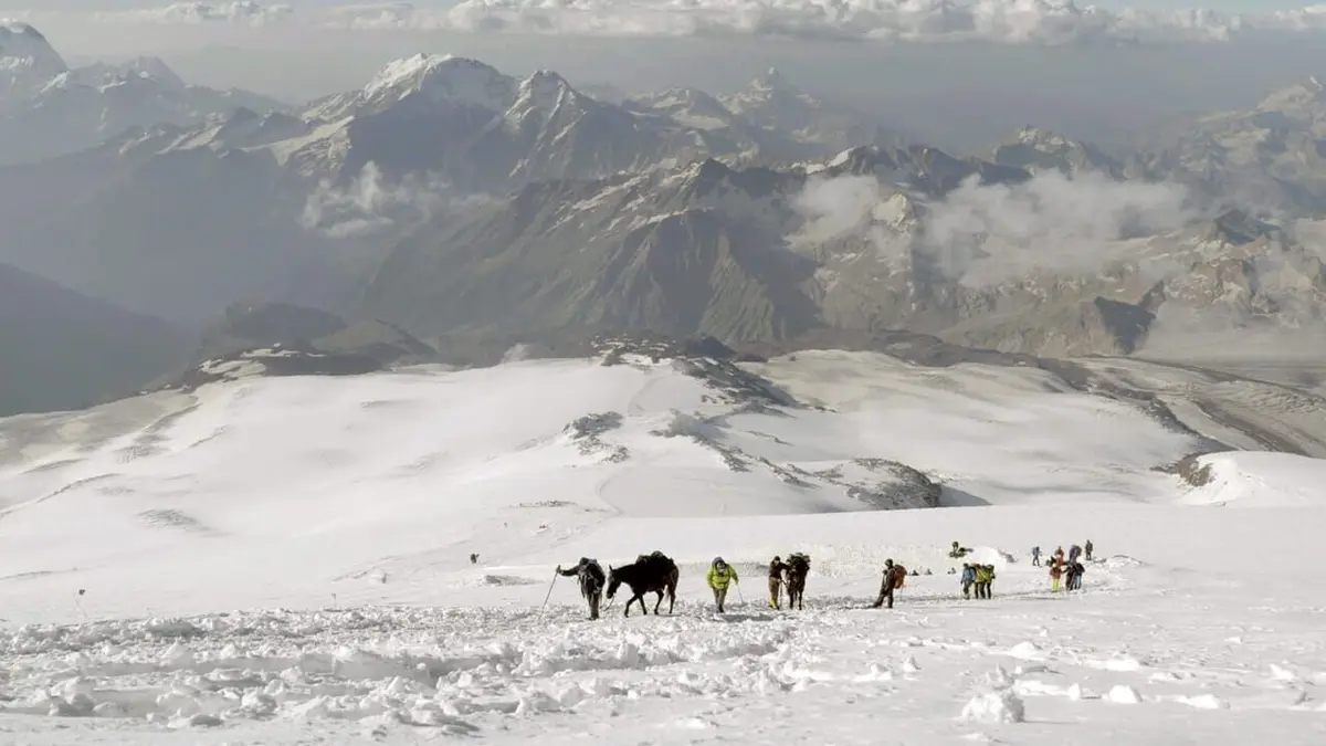 Caucase, chevauchée vers le Mont Elbrouz