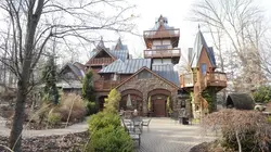 Cauchemar à l'hôtel  Le Landoll's Mohican Castle