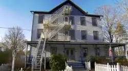 Cauchemar à l'hôtel River Rock Inn