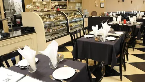 US Kitchen Nightmares S06E16 Amy's Baking Company