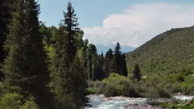 L'Yssyk-Köl au Kirghizistan