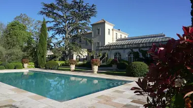 Ces lieux de légende qui font rêver le monde : Le Club 55, Le Byblos, La Colombe