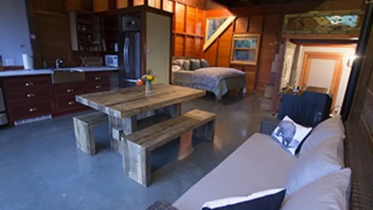 Chalets de la côte Ouest Un chalet écolo et une retraite de vigneron