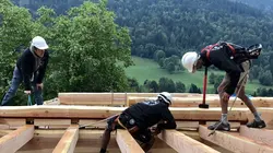 Chalets sur mesure  Un chantier sous haute tension