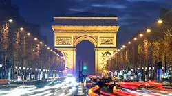Visuel de Champs-Elysées : dans les coulisses de la plus belle avenue du monde