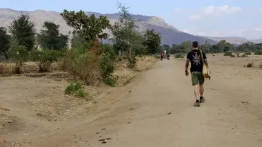 Changer de vie : Mon aventure à l'autre bout du monde S01E01 Malawi / Essex
