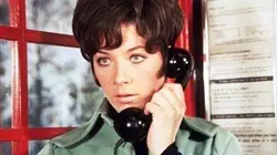 Chapeau melon et bottes de cuir S06E06 George et Fred