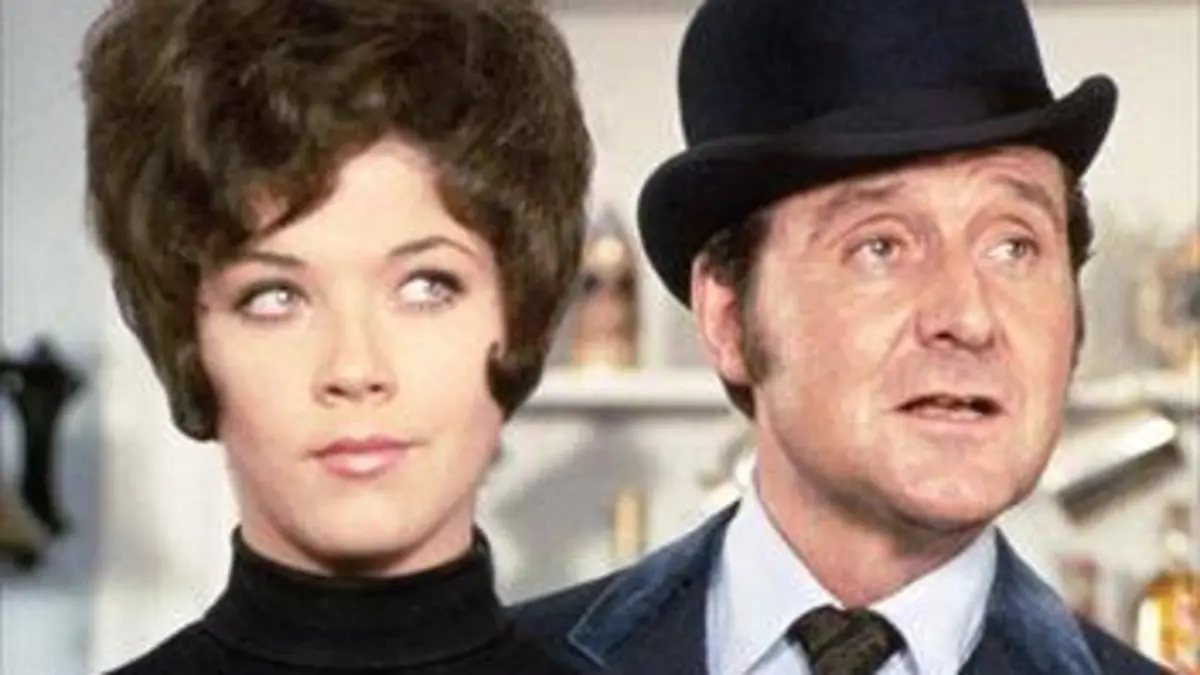 Chapeau melon et bottes de cuir S06E13 Mais qui est Steed ?