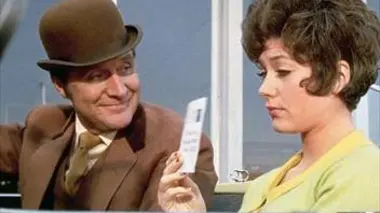 Chapeau melon et bottes de cuir S06E20 Etrange hôtel