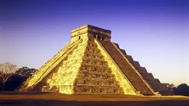 La découverte du peuple maya