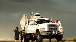 Chasseurs de tornades S02E02 Objets volants