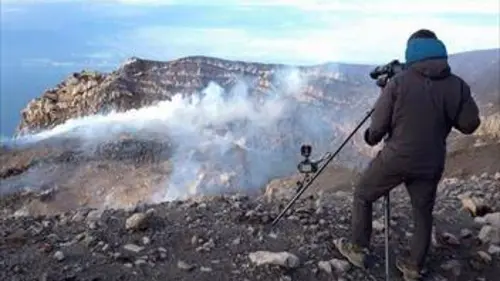 Chasseurs de volcans S01E02 Equateur