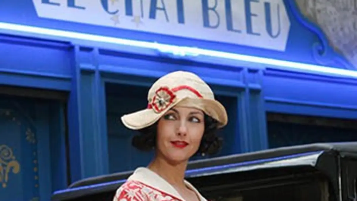 Chat bleu, chat noir Les années folles