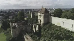 Château de Caen : une mégastructure fortifiée