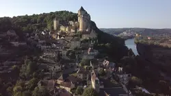 Châteaux forts Les origines
