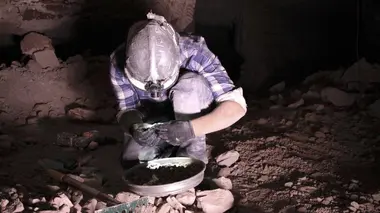 Chercheurs d'opale S01E03 Pierre mythique