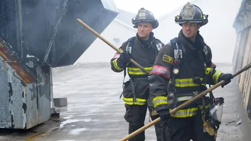 Chicago Fire S01E09 C'est pas tous les jours facile en streaming