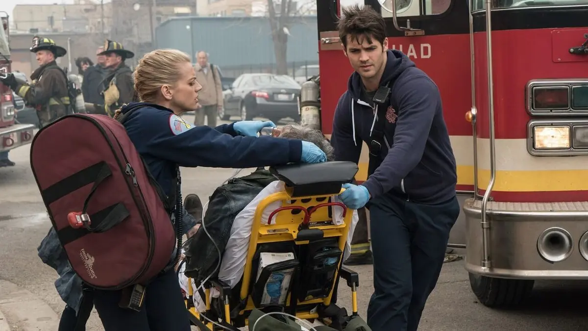 Chicago Fire S04E20 Une journee dans la vie d'un heros