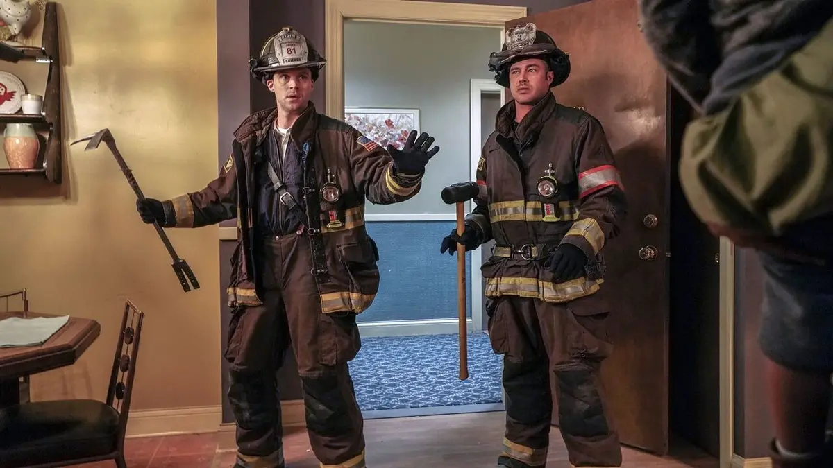 Chicago Fire S06E18 Les Fédéraux