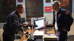 Chicago Fire S13E14 La fermeture des bars