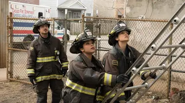 Chicago Fire S04E19 Heros du quotidien
