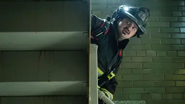 Chicago Fire S07E22 Je ne te laisserai pas tomber