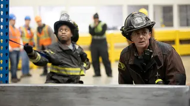 Chicago Fire S08E17 Protéger un enfant