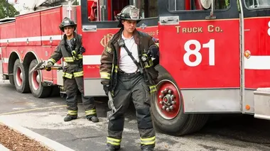 Chicago Fire S10E02 Une tête doit tomber