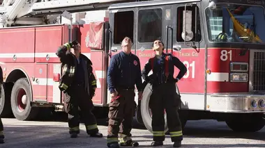 Chicago Fire S10E20 En route pour la lune