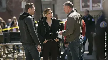 Deux flics en prison