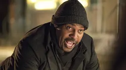 Chicago Police Department S05E14 Un genou à terre