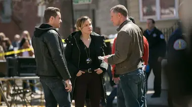Chicago Police Department S02E21 Une équipe en deuil