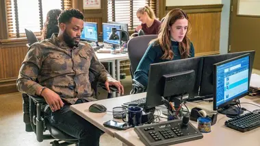Chicago Police Department S07E15 A la recherche du dealer