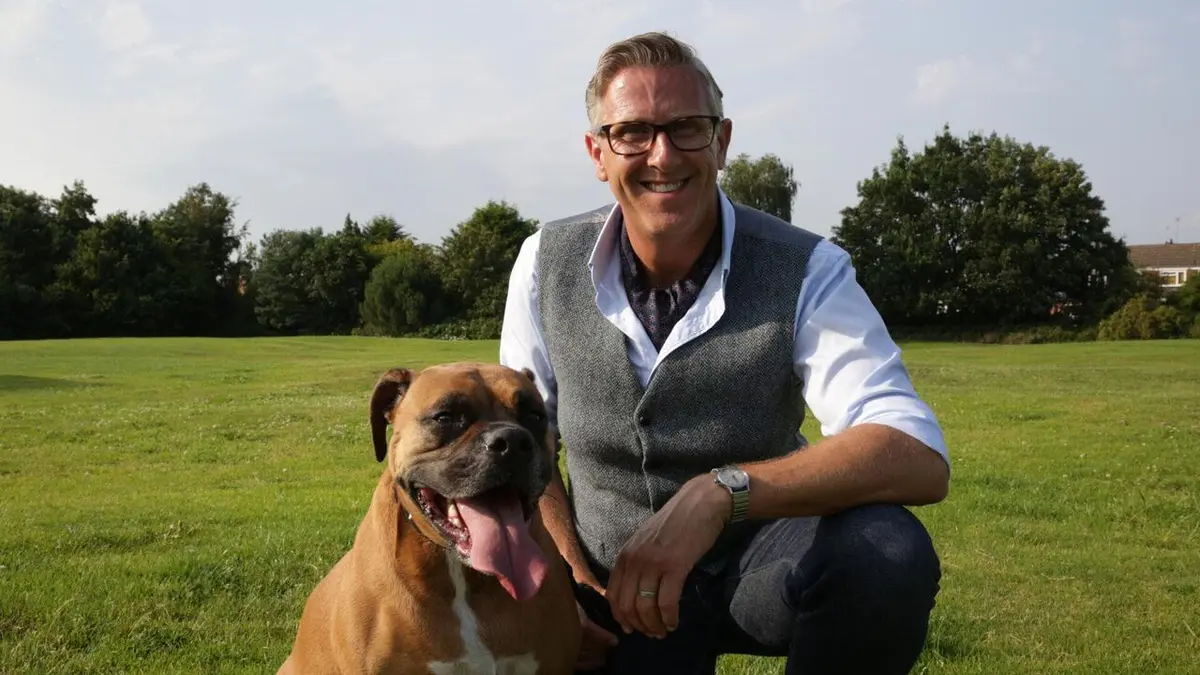 Chiens hors de contrôle : un dresseur à la rescousse Petit mais costaud