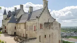 Chinon : la forteresse aux trois châteaux