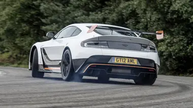 Chris Harris vs Supercars Porsche 911 GT3RS Aston Martin GT12 McLaren 650S