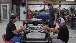 Chrome Customs Corvette 1962 A Injection