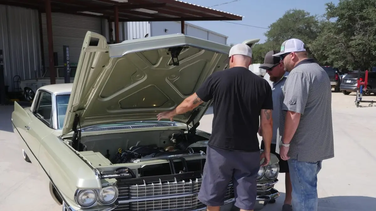 Casting Chrome Customs La gnaque en Cadillac