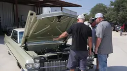 Chrome Customs La gnaque en Cadillac