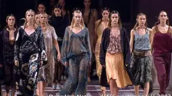 Visuel de Chronique d'une décennie de mode